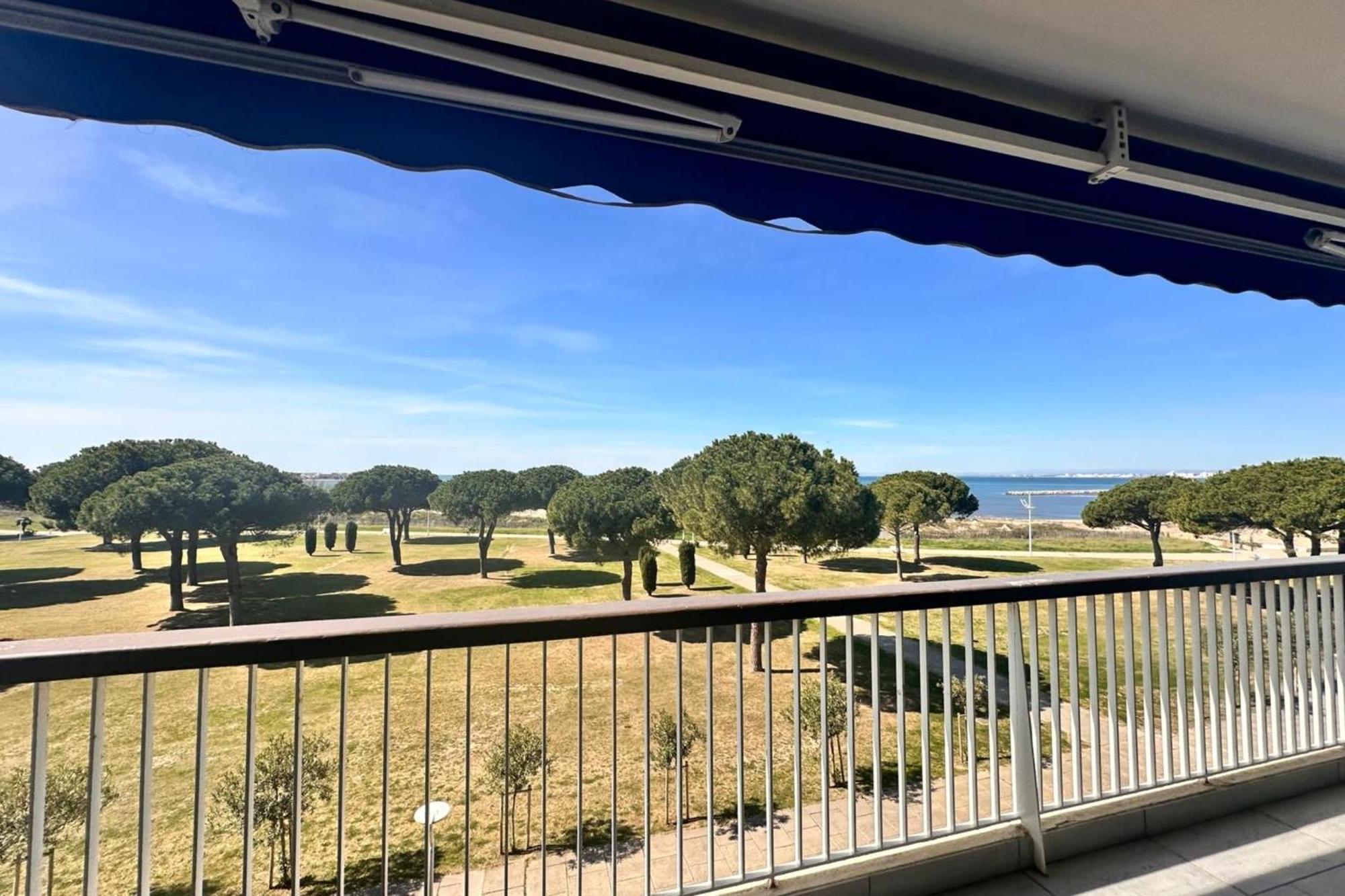 Le Mistral Appartement Standing Avec Vue Mer Exceptionnelle En 1Ere Ligne Le Grau-du-Roi Extérieur photo